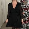 Robe noire "plumetis"