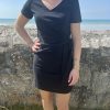 Robe courte noire cintrée