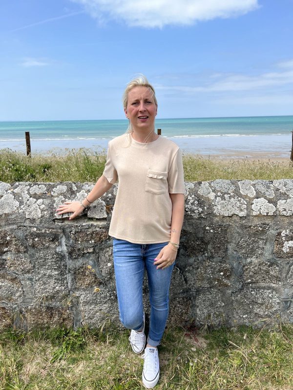 T-shirt beige manches courtes