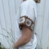 T-shirt blanc détail crochet manches