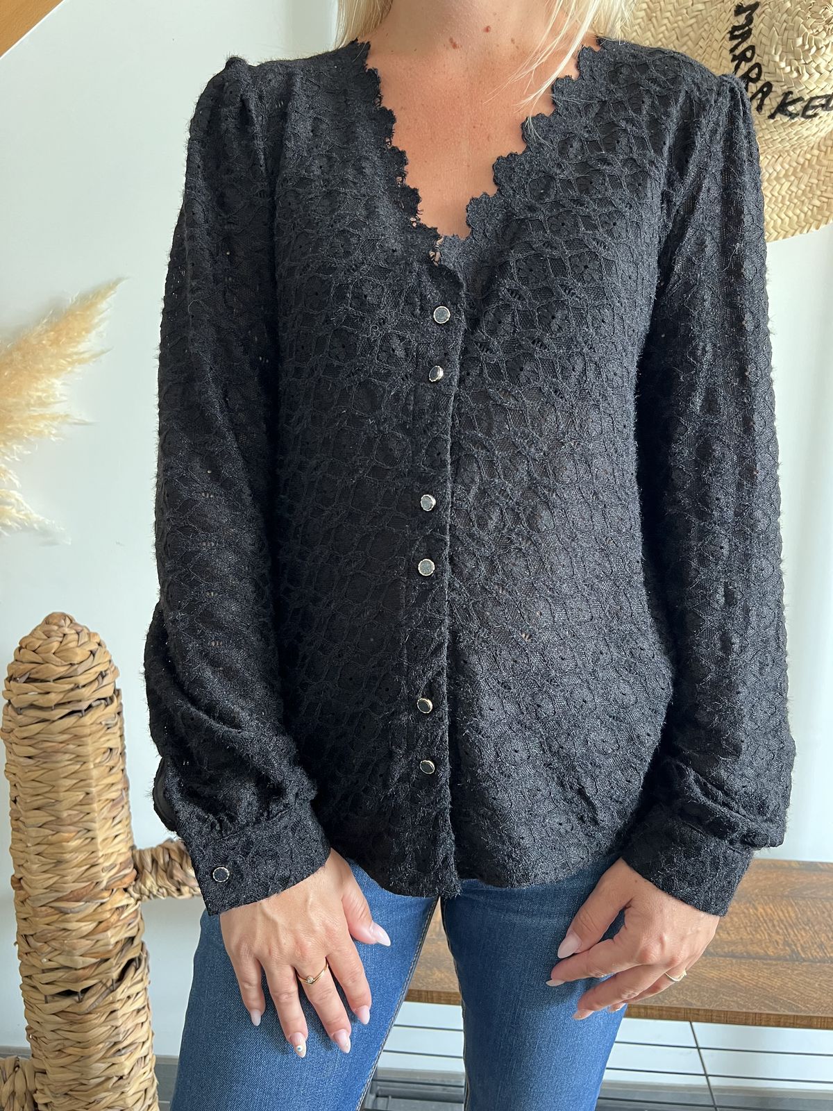 blouse noir