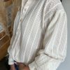 Chemise beige clair