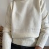 pull écru col bijoux