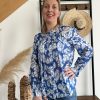 Blouse bleu et blanche