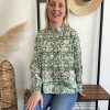 Blouse verte à imprimé floral