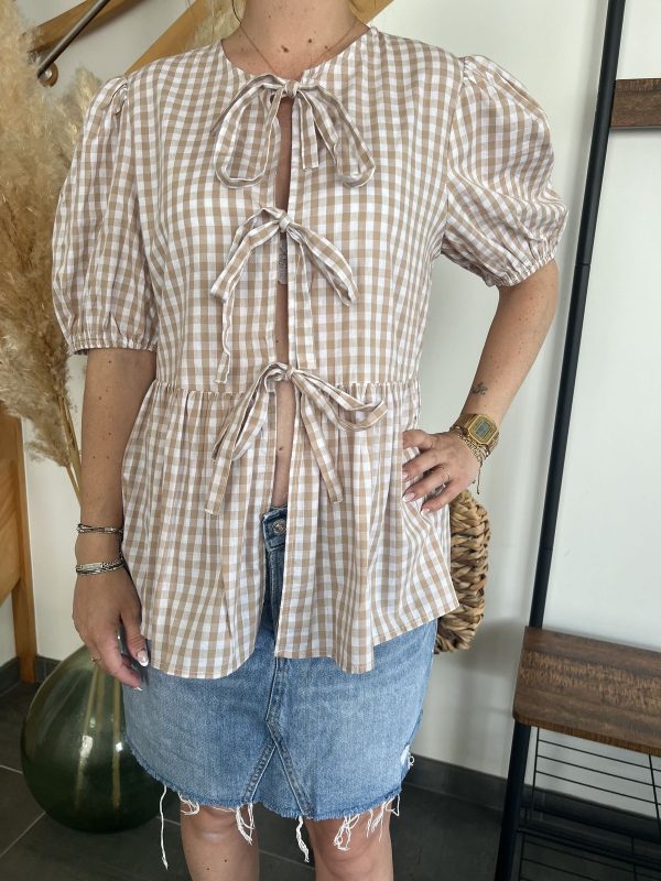 Blouse vichy beige à nouer