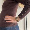 pull pour femme en maille côtelée marron