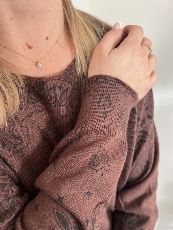 Pull motif foulard marron