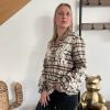 Blouse à carreaux avec broderie
