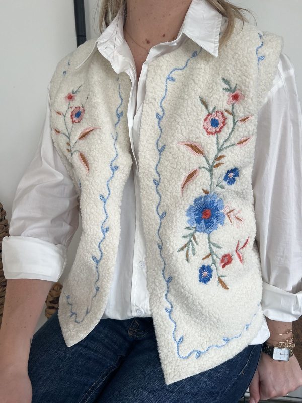 veste sans manches brodée fleurie