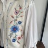 veste sans manches brodée fleurie