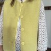 veste sans manches jaune
