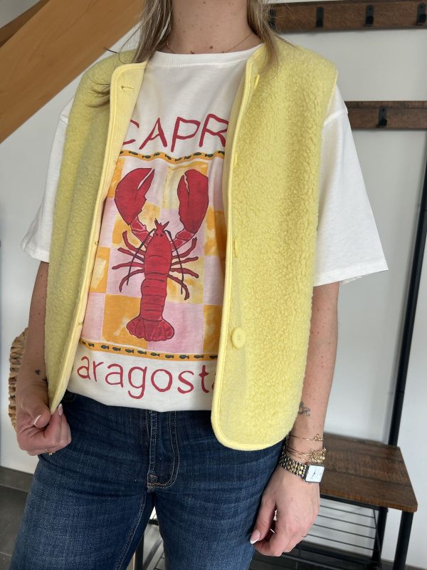 T-shirt homard pour femme avec veste sans manches jaune