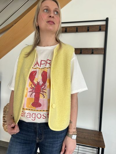 T-shirt homard pour femme avec veste sans manches jaune