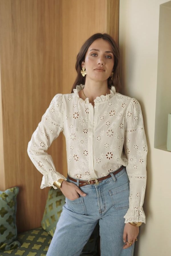 Chemise en broderie anglaise