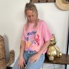 T-shirt rose le marché