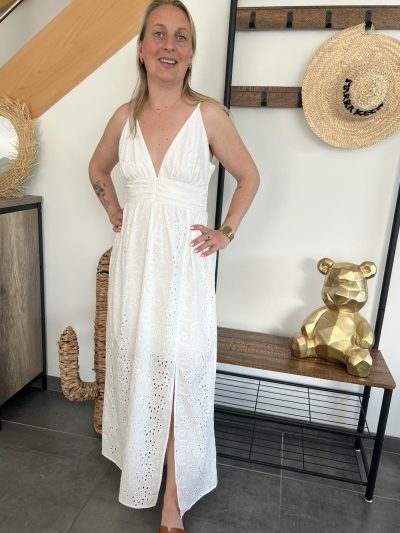 Robe longue blanche en broderie Robe longue blanche en broderie