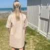 Robe à rayures beige