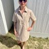Robe à rayures beige