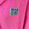 Robe en éponge rose fluo